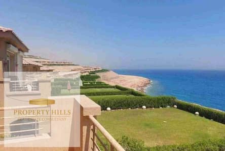 3-bedroom chalet in Telal Ain Sokhna, sea-facing, fully finished with AC installed.