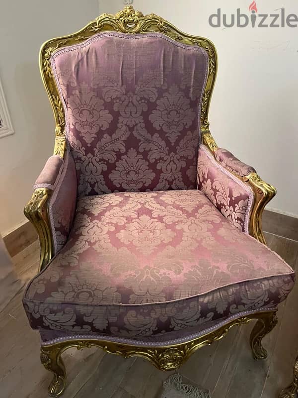 Sofa plus two arm chairs 3