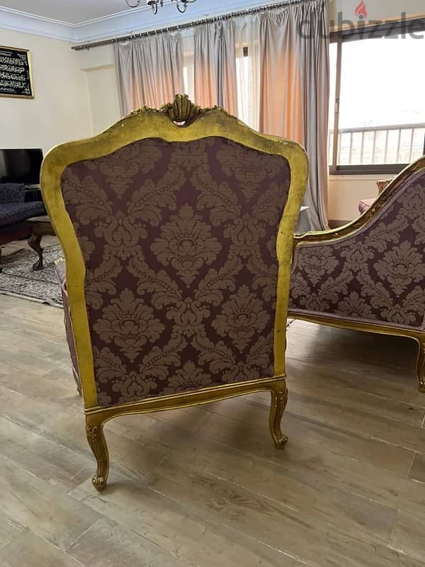 Sofa plus two arm chairs 5