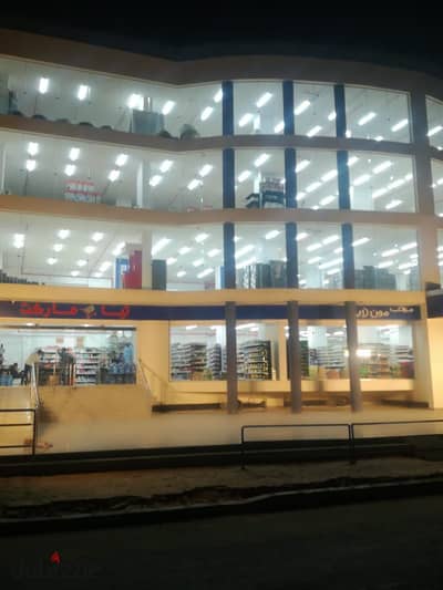مول تجارى ادارى ارضى ودورين تجاري وايدارى فى قلب 6 اكتوبر تشطيب كامل  وجهات سكوريت  جاهز للعمل فورا  مرخص يصلح للمعارض و للشركات والكول سنتر و المولات