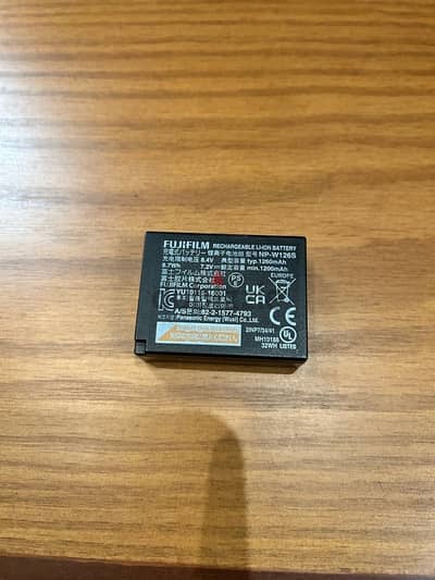Fujifilm NP-W126 Batteries (2 Original + 2 Wasabi) – Used