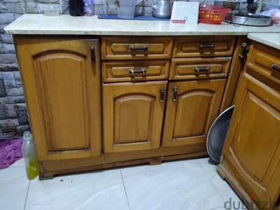 مطبخ كامل خشب زان طبيعى ودرف لرو ٤ قطع بالرخام