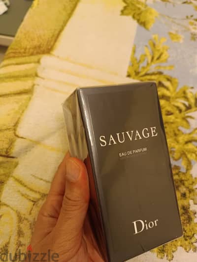 ديور سوفاج اصليه من الامارات 100ml