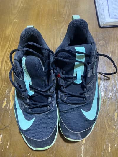 nike tennis shoes