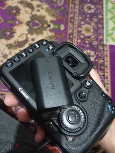 كاميرا canon 7D