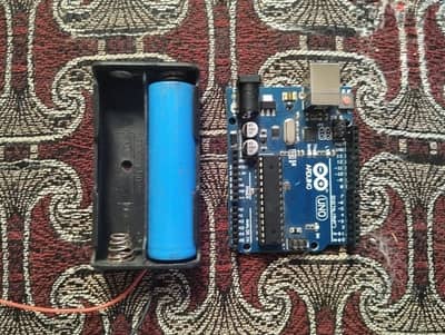 Arduino uno + lithium battery +holder