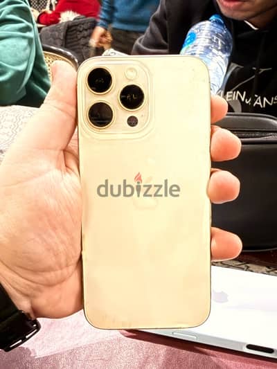 iphone 16 pro max gold ايفون ١٦ برو ماكس