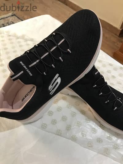 حذاء حريمى اسكتشرز  skechers shoes