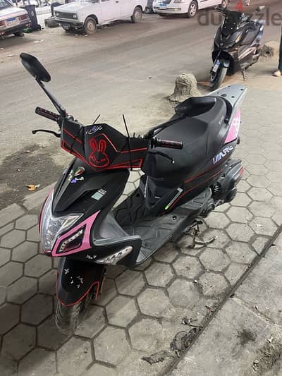اسكوتر حوا R8 2025