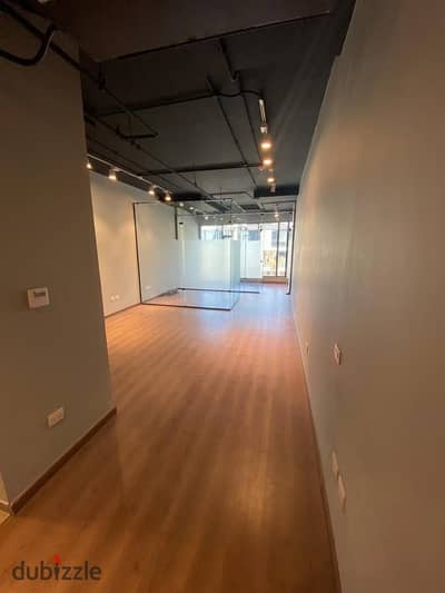 Ready to move finished Office in Beverly hills