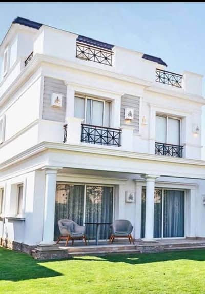 Installment for 8 years with 10% down payment Buy your fully finished villa with immediate delivery Mountain View Compound 1.1 in the heart of Heliopolis in front of the Public Prosecutor's Office