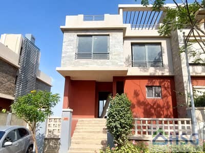 Townhouse for sale - Al-Reem Compound - Building area 330 square meters Eastern expansions - 6 October