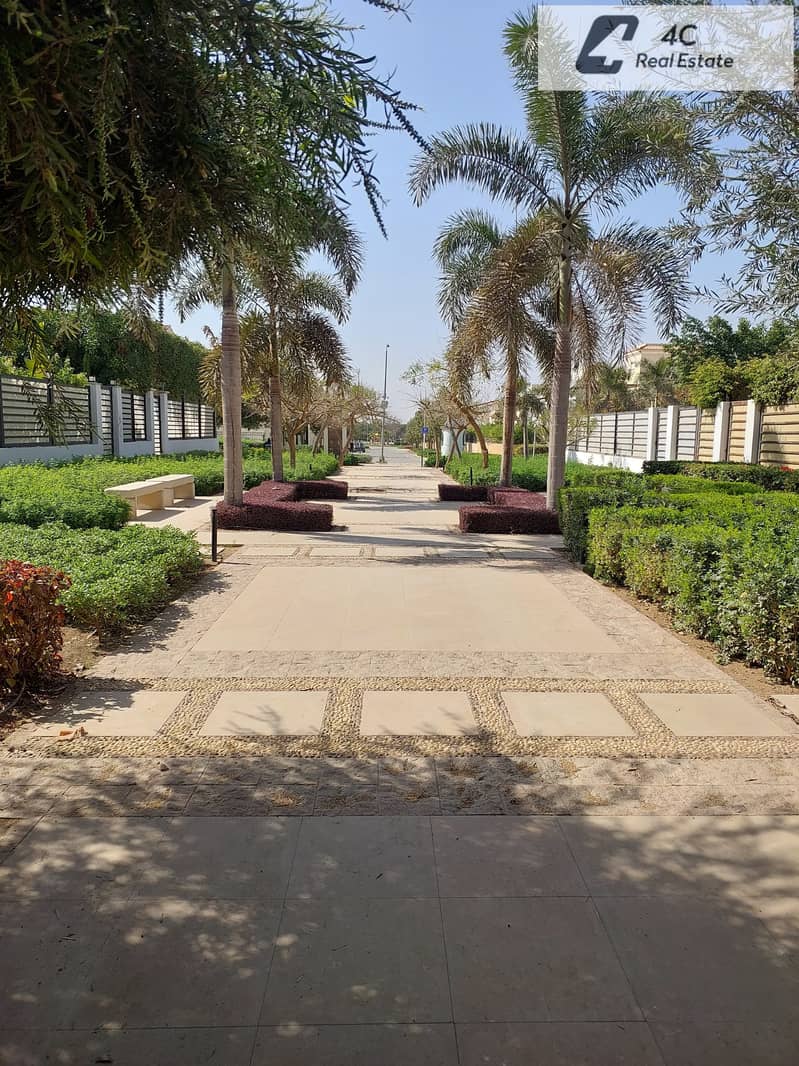 تاون هاوس بـ٣ غرف نوم في هايد بارك، صورة ٩ من ١١