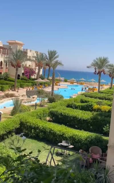 شاليه ارضي بجاردن استلام فوري لاسيرينا ريزورت الزعفرانه العين السخنه  بالفرش