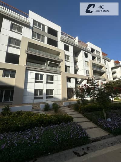 شقه متشطبه بالتكييفات و الفرش فيو لاندسكيب  باقل توتال في هايد بارك  القاهره الجديده  hyde park new cairo fifth settlement