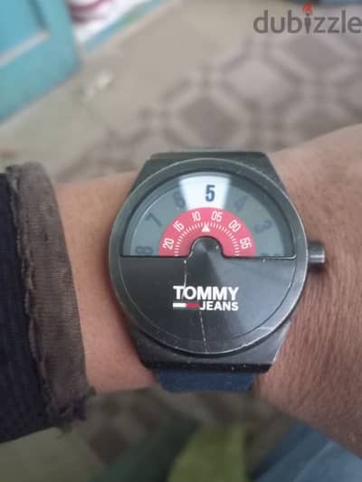 ساعة Tommy