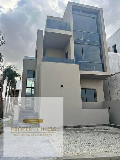 Villa in Prime Location in Waterway Compound, ready for viewing