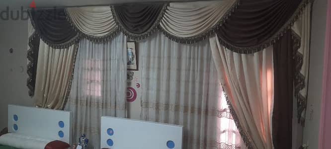 مفروشات وستائر