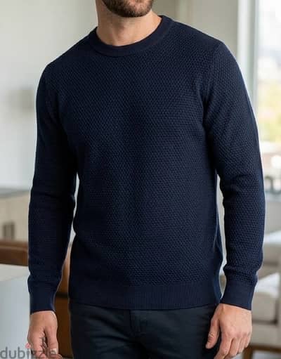 navy blue crewneck