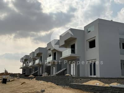 3 Bedroom apartment for sale with 186 sqm in Levels by Dunes, located in a prime location near Beverly Hills in Sheikh Zayed.