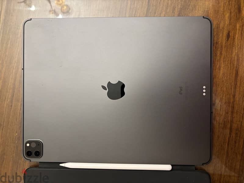 Ipad pro 12.9”+ pencil + original keyboard 5