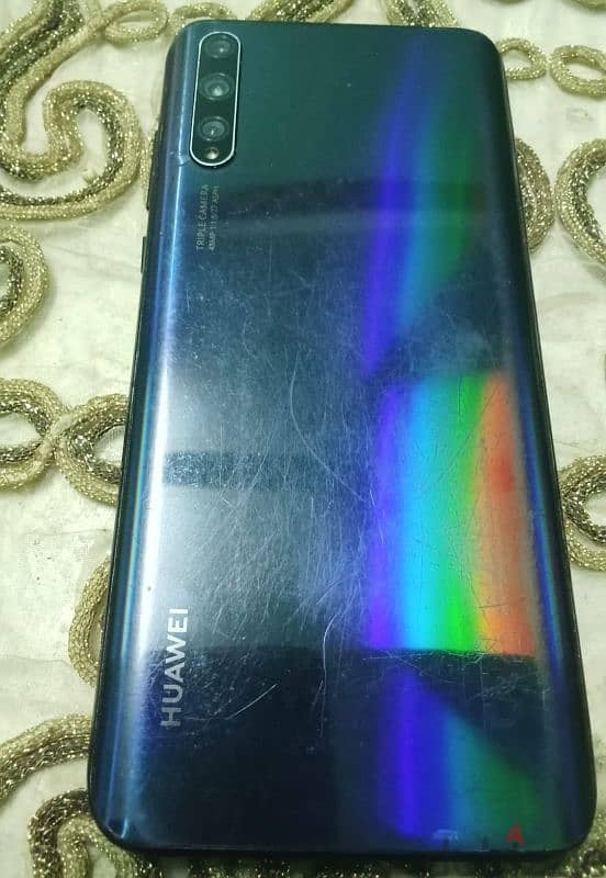 Huawei Y8P 1