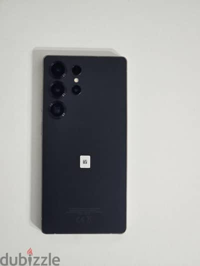 Samsung S25 Ultra حالة ممتازة – استخدام خفيف – بالعلبة