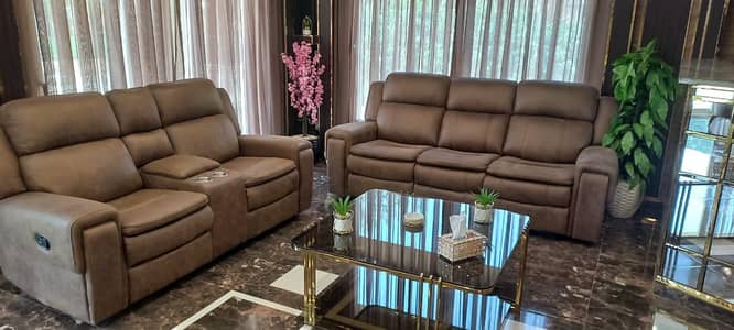 شقة أرضي مفروشة ٢٥٠م بحديقة خاصة ٣٠٠م للإيجار أول سكن في كمبوند ستون ريزيدنس Stone Residence القطامية القاهرة الجديدة بالقرب من شارع التسعين