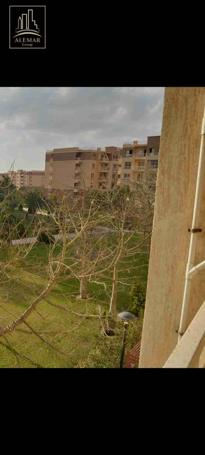 شقه مميزه للبيع في مدينتي B11   مساحه 116م           فيو وايد جاردن   تشطيبات شركه         دور تاني   بالقرب من الخدمات      امام اول سيزون بارك