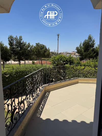 Villa Prime Location For Sale In Beverly Hills