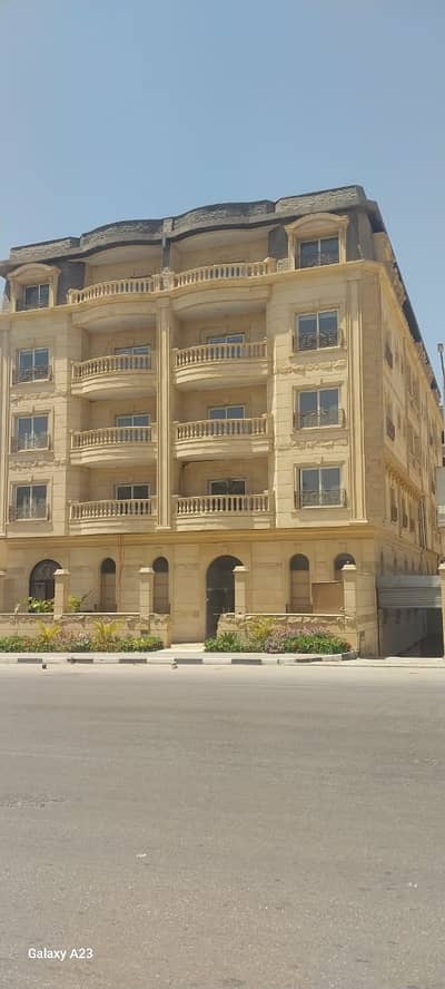 مبنى تجاري إداري للبيع في شيراتون المطار | 3300م | 5 أدوار | على الأوتوستراد | بجوار سيتي سنتر ألماظة