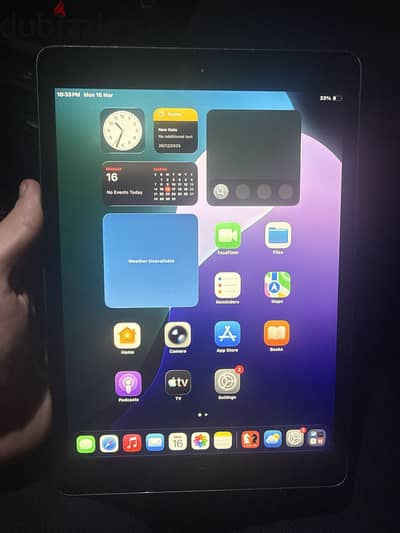 ipad 8th generation very good condition