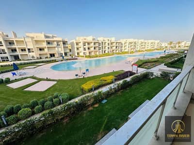 Chalet for sale in a prime location in Aroma Ain Sokhna - stunning sea and pool view. The village has all services: restaurants, cafes, swimming pools