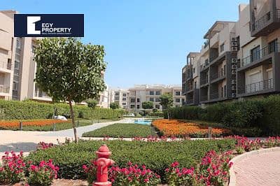 شقة 3 غرف نوم تشطيب كامل للإيجار في فيفث سكوير المراسم التجمع الخامس 180 متر