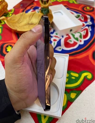 ايفون 14 pro  مساحه 256