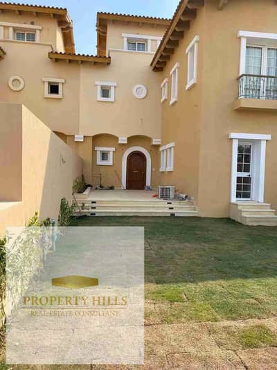 Villa immediate delivery in Hyde Park, Fifth Settlement on installment