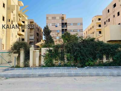 شقة لقطة ١٥٠ م للبيع بجانب طريق الحرية مباشرة وجميع الخدمات بمدينة الشروق