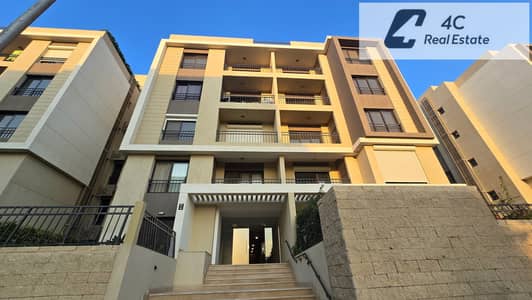 للبيع شقه 132 م في كمبوند فيفث سكوير المراسم نيو كايرو التجمع الخامس in Fifth Square Al Marasem New Cairo