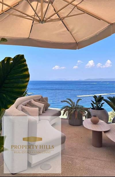Villa for sale overlooking the sea, fully finished with air conditioning and kitchen.