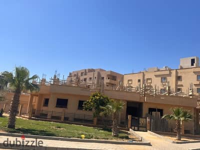شقة 170م أرضي للبيع بمدينة الشروق – المنطقة الثانية – بانوراما شمال وحديقة خاصة