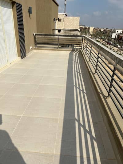 For Sale in New Giza Goldcliff uper  Duplex  358 sq m 3 Bedrooms 4 Bathrooms Nanny Room with Bathroom Fully Finished Price: 28 Million