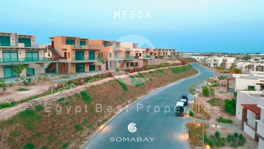 شقة فاخرة بغرفة نوم واحدة مطلة على البحر وملعب الغولف، مع حديقة خاصة، وعلى بُعد خطوات من الشاطئ. لأول مرة، ادفع 5% دفعة أولى، ثم أقساط على مدى 8 سنوات