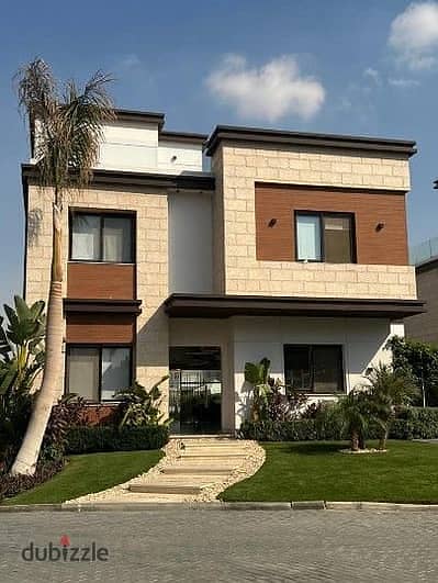 فيلا فى كمبوند ازار ب 13000.000 كاش فقط بعدد 5 غرف فيو خطير ولوكيشن مميز داخل الكمبوند