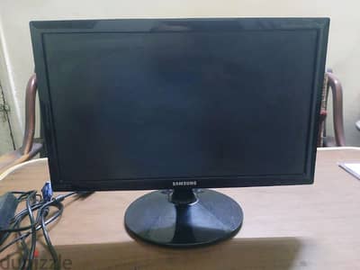 شاشة سامسونج 19 بوصة Led ماليزي