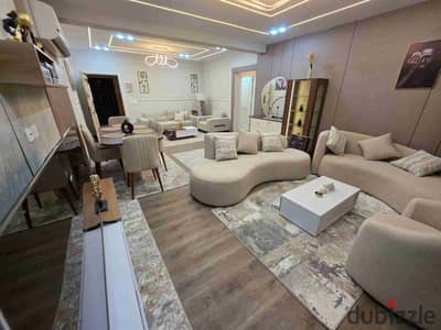 شقة للبيع الترا لوكس شارع سوريا الرئيسي المهندسين