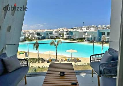 شاليه  متشطب بالكامل للبيع مباشر علي البحر في الساحل الشمالي داخل فوكا باي Fouka bay راس الحكمه