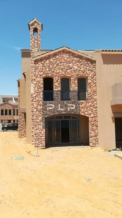تاون هاوس استلام فوري في جرين سكوير فيو مفتوح علي لاند سكيب برايم لوكيشن داخل الكمبوند