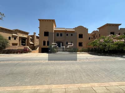 Corner Resale Townhouse for Sale in a Prime Strategic Location at Lina Springs Compound in First Settlement on North 90th Street next to Park Mall.