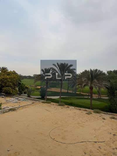 فيلا مستقلة للبيع جاهزة للاستلام والمعاينة بفيو مباشر علي الجولف برايم لوكيشن في كمبوند قطامية ديونز التجمع الخامس دقائق من التسعين الشمالي