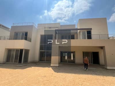 Twinhouse villa  with payment facilities for sale in Palm Hills New Cairo compound at a price lower than the company in new cairo